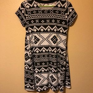 Short sleeve A-Line dress